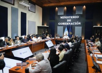 Gobernadores departamentales refuerzan compromisos en seguridad y prevención del delito