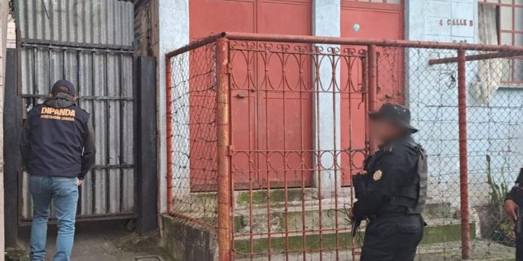 Dipanda y MP ejecutan allanamientos simultáneos contra extorsionistas