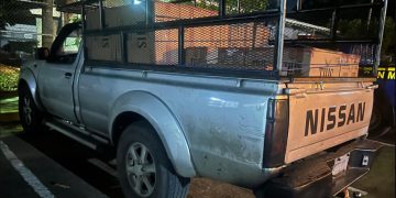 Tras la detención, el individuo fue puesto a disposición del juzgado correspondiente para enfrentar los cargos por contrabando. / Foto: PNC.