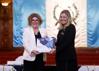 Presentan guías de calificación del Registro Mercantil y Registro de la Propiedad Privada. / Foto: Gilber García,