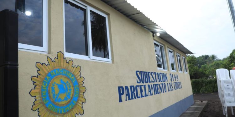Inauguran sedes policiales en Escuintla para fortalecer la seguridad en el país