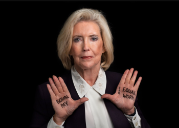 Lilly Ledbetter luchó por la equidad salarial sin distinción entre hombres y mujeres. / Foto: @LillyLedbetter1.