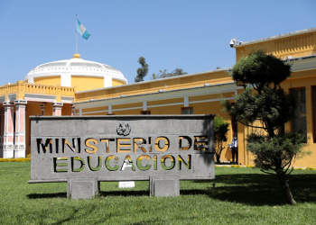 Mineduc se pronuncia por resolución de la CC sobre un recurso entorno a la confidencialidad del Pacto Colectivo del STEG. / Foto: Gobierno de Guatemala.