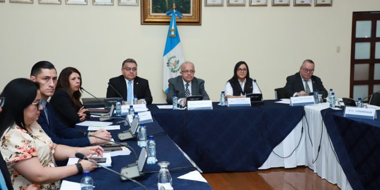 Realizan segundo diplomado para formación de líderes migrantes guatemaltecos en EE. UU.