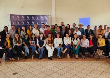 Reafirman compromiso con los derechos humanos durante conversatorio sobre salud mental y defensores sociales en Jalapa