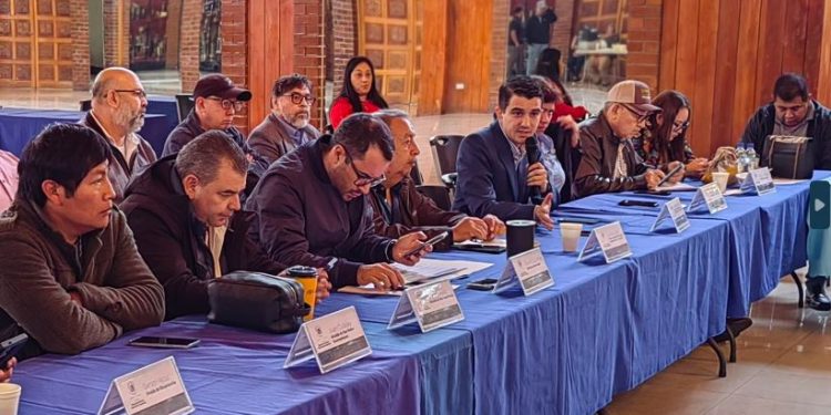 Evalúan los avances físicos y financieros de proyectos en ejecución para el departamento de Guatemala