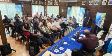 Seguimiento de iniciativas y proyectos en beneficio de los izabalenses durante reunión del Codede