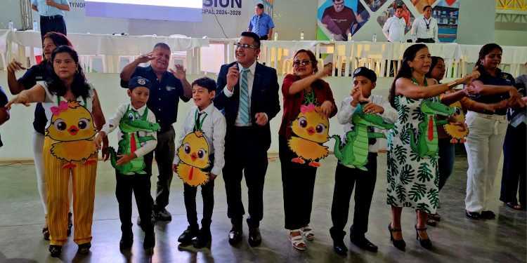 Reconocen a docentes por sus buenas prácticas en la educación inclusiva en Malacatán