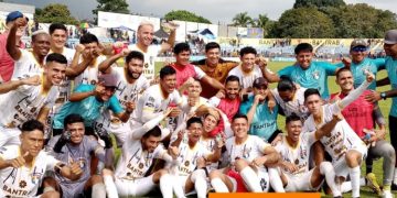 Aurora es uno de los conjuntos que disputará las semifinales de la primera división para ascender a la Liga Nacional.