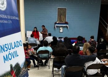 Los consulados móviles se llevan a cabo los fines de semana para conveniencia de los connacionales.