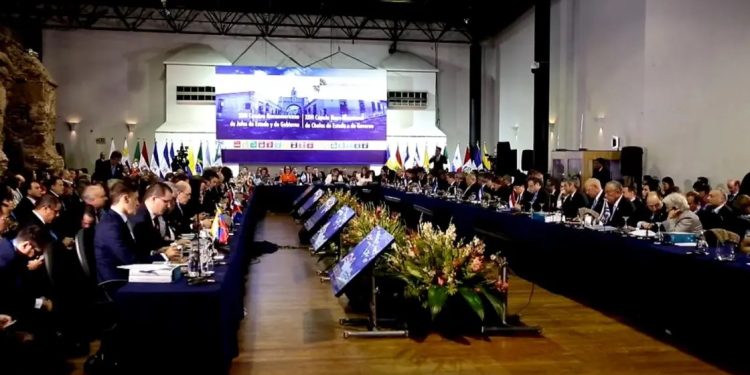 Representantes de al menos 14 países de Iberoamérica se reúnen en Cuenca, Ecuador, para evaluar la cooperación Sur-Sur.