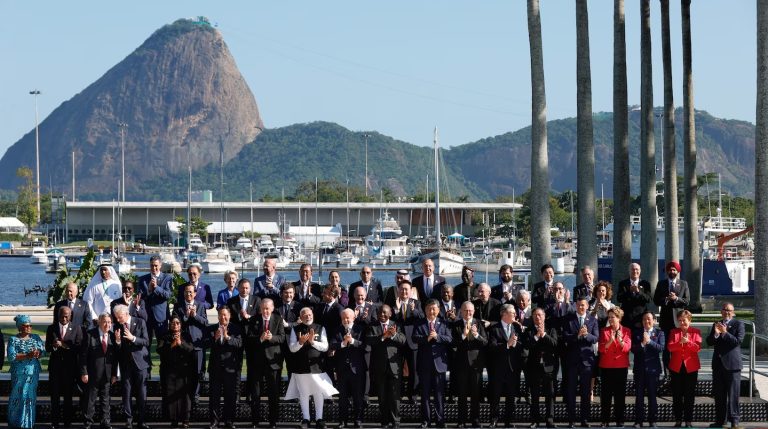 Lula insta al G2