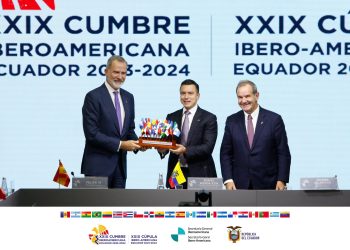España recibió de Ecuador la presidencia pro témpore del foro y organizará la próxima Cumbre Iberoameriana en 2026.