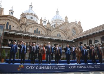 La Cumbre Iberoamericana de Cuenca, Ecuador, destacó por la ausencia de la mayoría de gobernantes de Latinoamérica.