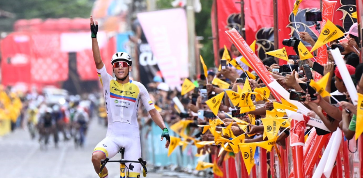 Vuelta a Guatemala 2024: Alejandro Osorio se proclama campeón de la décima etapa en Antigua Guatemala