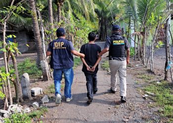 Detienen a “El Chaparro”: PNC captura a presunto extorsionista en Champerico, Retalhuleu