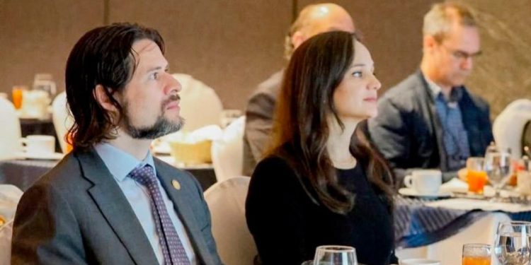 Diálogo sobre pronósticos de competitividad 2025. / Foto: Mineco.