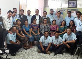 Equipo de técnicos pedagógicos departamentales bilingües. / Foto: cortesía Conalfa