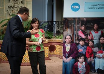 El Ministerio de Cultura y Deportes junto con Unicef impulsan esta exposición fotográfica en el Palacio Nacional de la Cultura. / Foto: MCD.