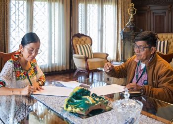 Firman convenio para restaurar templo parroquial de Santiago Apóstol en Cubulco, Baja Verapaz