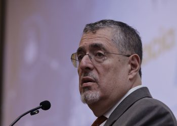 El presidente Bernardo Arévalo, durante la apertura del Congreso Internacional de Innovación, Coordinación y Participación Ciudadana: Hacia un Sistema Nacional Anticorrupción.