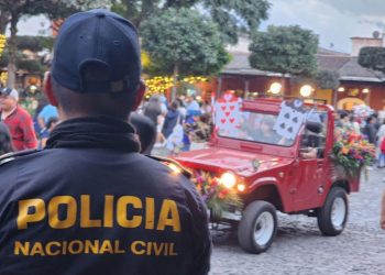 PNC brinda seguridad en el Festival de las Flores, Antigua Guatemala