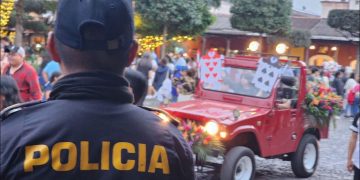 PNC brinda seguridad en el Festival de las Flores, Antigua Guatemala