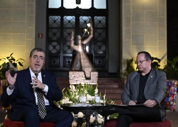 El presidente Bernardo Arévalo habla sobre la importancia de las iniciativas sociales en favor de las familias más vulnerables.