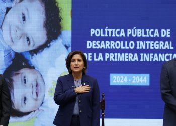 Vicepresidenta se compromete a impulsar la Política de la Primera Infancia