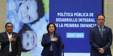 Vicepresidenta se compromete a impulsar la Política de la Primera Infancia