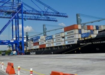 Suspenden operaciones temporalmente en puerto Santo Tomás de Castilla