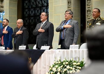 Presidente Arévalo presenta Política Nacional de Seguridad, que resalta democracia y gestión transparente