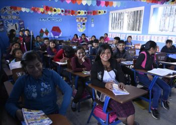 Presentan avances de la iniciativa Mano a Mano en San Gaspar Ixchil. / Foto: Alex Jacinto.