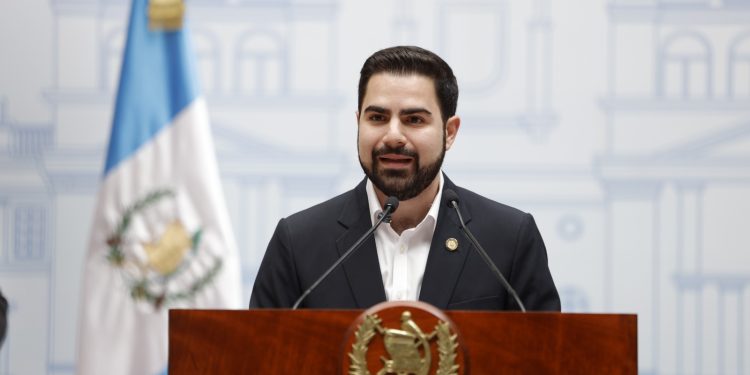 Santiago Palomo, secretario de Comunicación Social de la Presidencia, se refirió que el Gobierno de Guatemala estará al pendiente de los resultados y espera que transcurran las votaciones de forma pacífica en Estados Unidos. / Foto: Gilber García.
