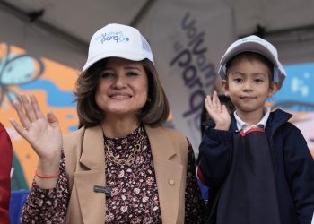Vicepresidenta Karin Herrera participó en apertura del programa "Volvamos al parque". / Foto: Vicepresidencia.