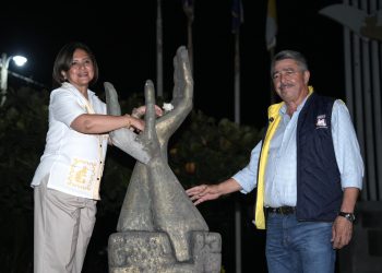 Para evitar que la niñez y juventud tenga contacto con las adicciones y puedan realizar actividades recreativas, la vicepresidenta Karin Herrera participó en el lanzamiento del programa "Volvamos al parque", en el departamento de Chiquimula.