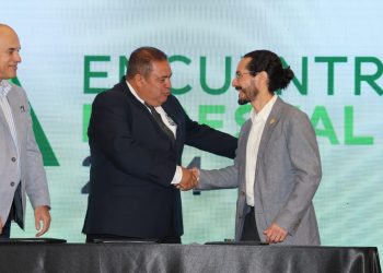 Durante la actividad se establecieron contactos nacionales y extranjeros del gremio forestal. / Foto: cortesía Inab.