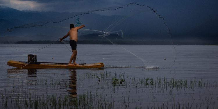 El MAGA subraya la importancia de apoyar a los pescadores artesanales mediante capacitaciones. / Foto: Álvaro Interiano