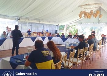 Reunión de trabajo para abordar temas en materia de seguridad y salud en Sololá