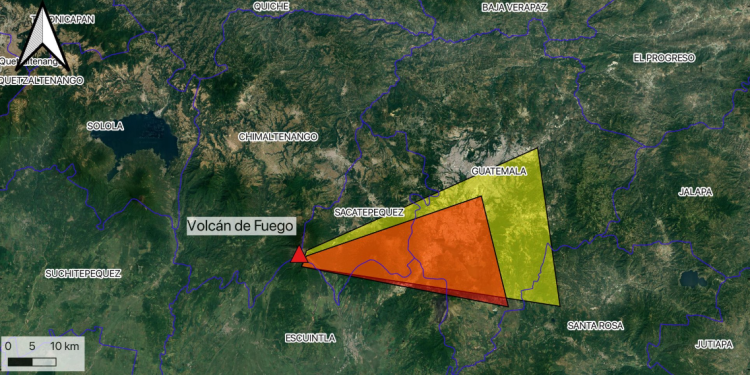 Erupción de volcán de Fuego podría lanzar ceniza sobre ciudad de Guatemala y otros municipios