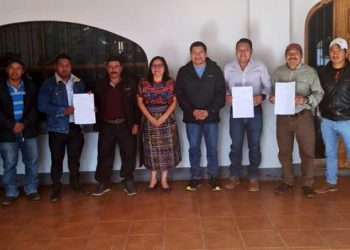 En Chimaltenango firman convenios en el marco de la Gran Cruzada Nacional por la Nutrición
