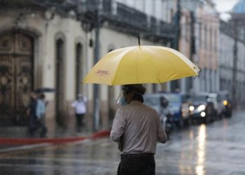 Pronóstico para este sábado: lluvias y alta nubosidad en varias regiones