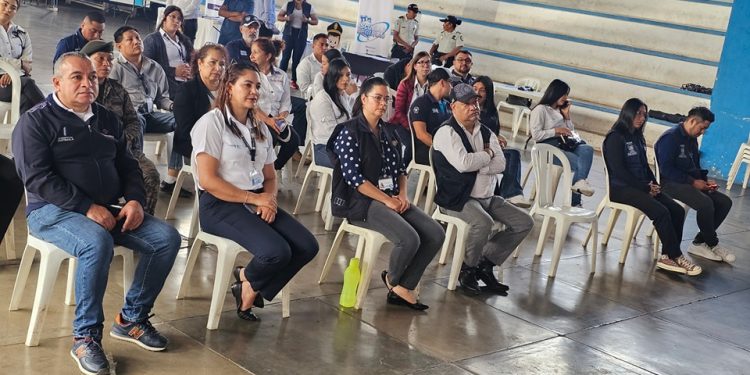 Por segundo día realizan la décimo novena jornada de servicios integrados en Jalapa