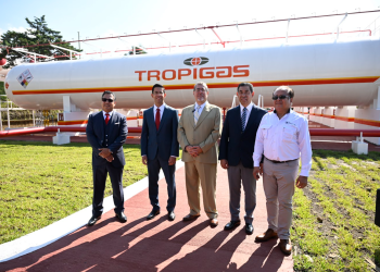 Presidente destacó la importancia de la certeza jurídica para inversiones como la del Grupo Tomza. / Foto: Álvaro Interiano.