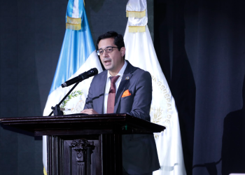 Secretario Juan Gerardo Guerrero Garnica en la presentación del protocolo. / Foto: Daniel Ordóñez.