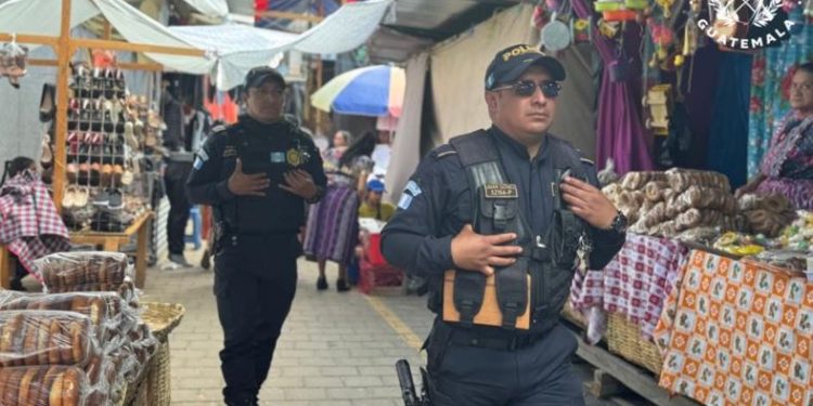 Refuerzan acciones de control y seguridad durante feria titular de San Andrés Xecul