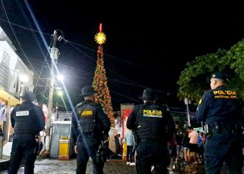 Los operativos de seguridad se centrarán en resguardar tanto las principales zonas comerciales como los eventos masivos que se realizan durante el fin de año. / Foto: PNC.