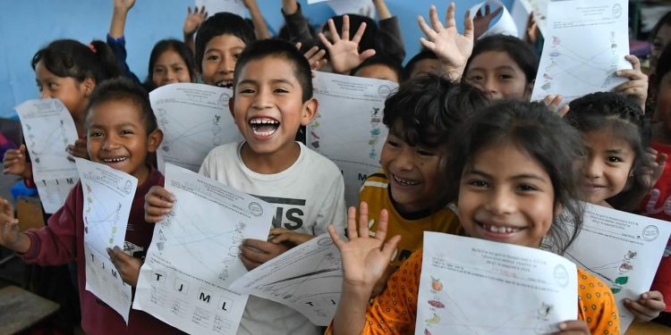 Transformando vidas en San Gaspar Ixchil, bajo el liderazgo del Presidente de la República