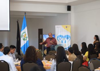 Congreso Nacional de Trabajo Social en Izabal, bajo la temática de protección de la niñez y adolescencia