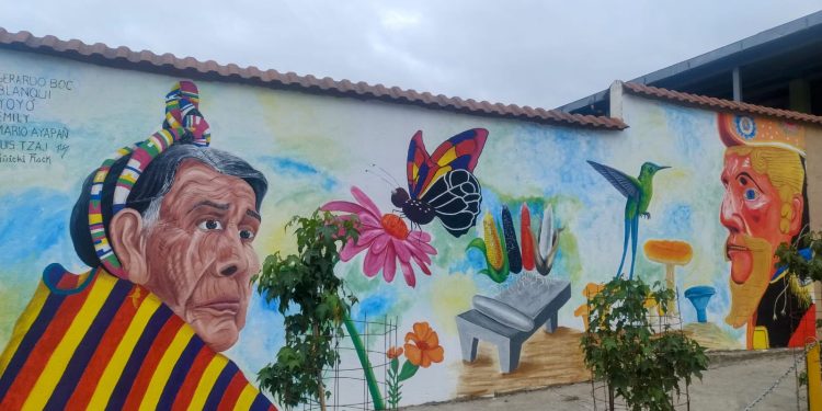 Murales enaltecen la identidad cultural de San Juan Sacatepéquez